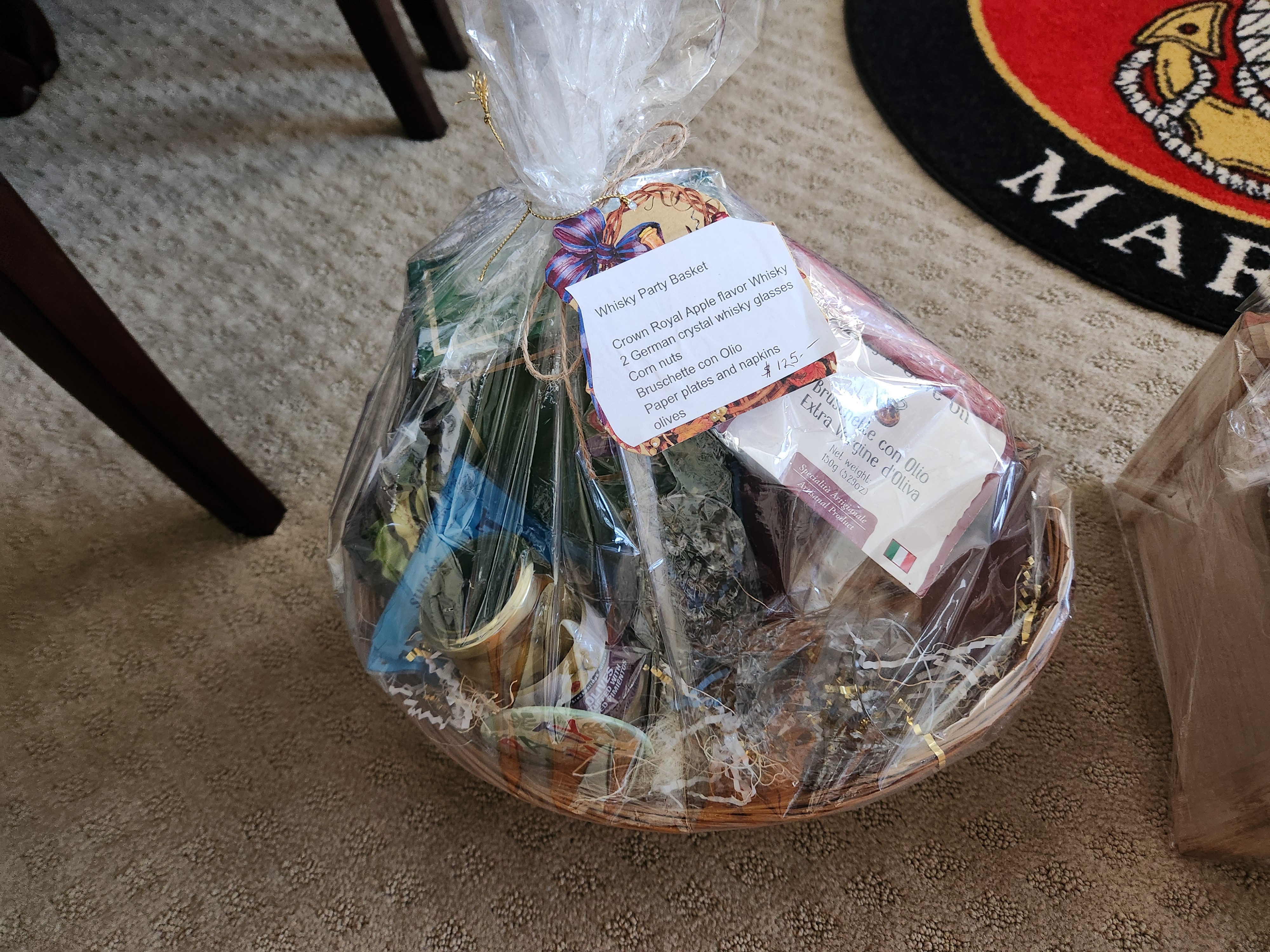 (P09) Whisky Party Gift Basket